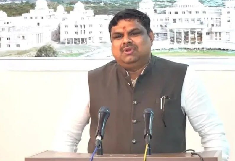 gajendr yadav education mantri