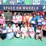 मुख्यमंत्री साय ने चलित अंतरिक्ष गाड़ी का किया अवलोकन